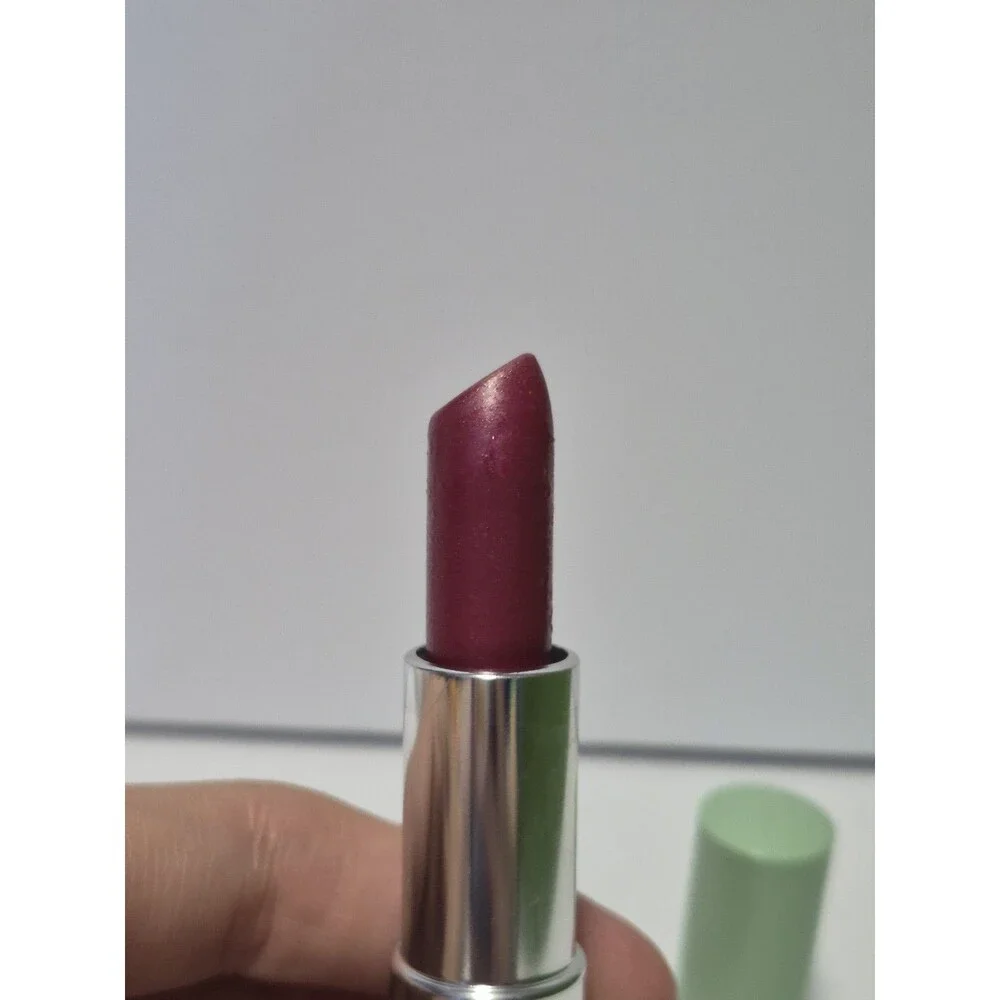Clinique Different Lipstick Raspberry Glace Full Size Discontinued NEW Rare